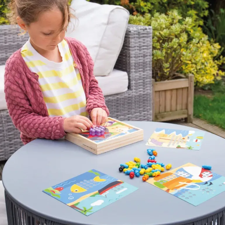 Bigjigs Seaside Peg Board