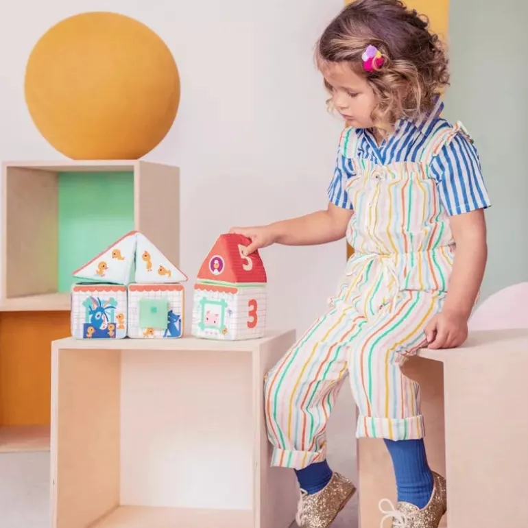 Lilliputiens Farm House Stacking Cubes