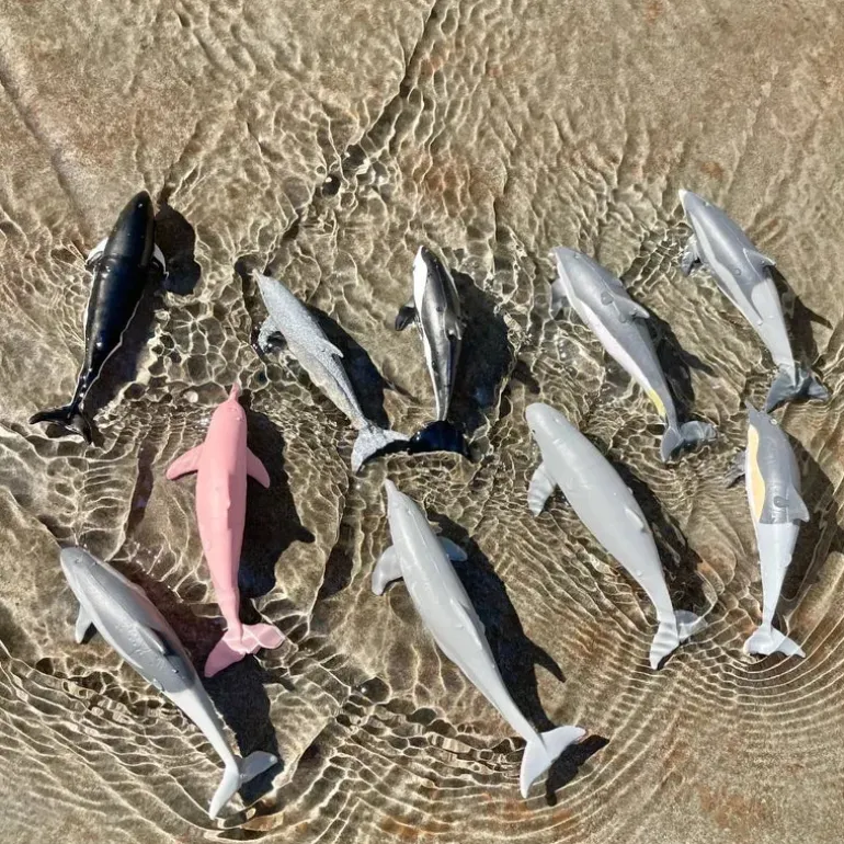 TOOB® Figurines Dolphins